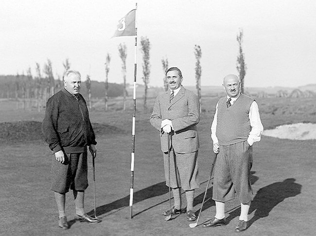 1936 - nejvýznamnější hoteliéři Mariánských Lázní spolu na golfu
